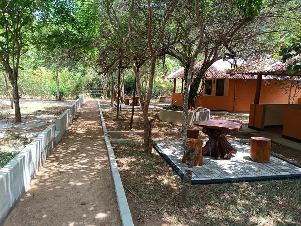 Hotel Niyagala Lodge Sigiriya Dış mekan fotoğraf