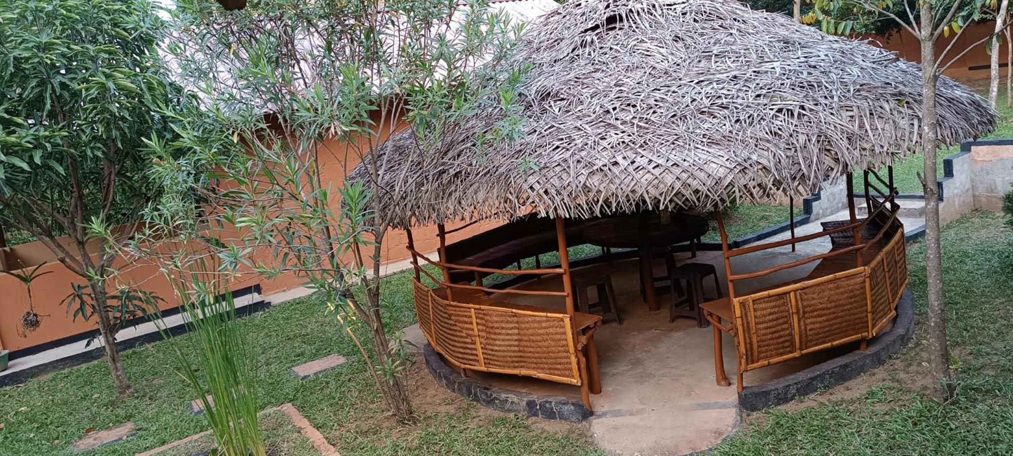 Hotel Niyagala Lodge Sigiriya Dış mekan fotoğraf
